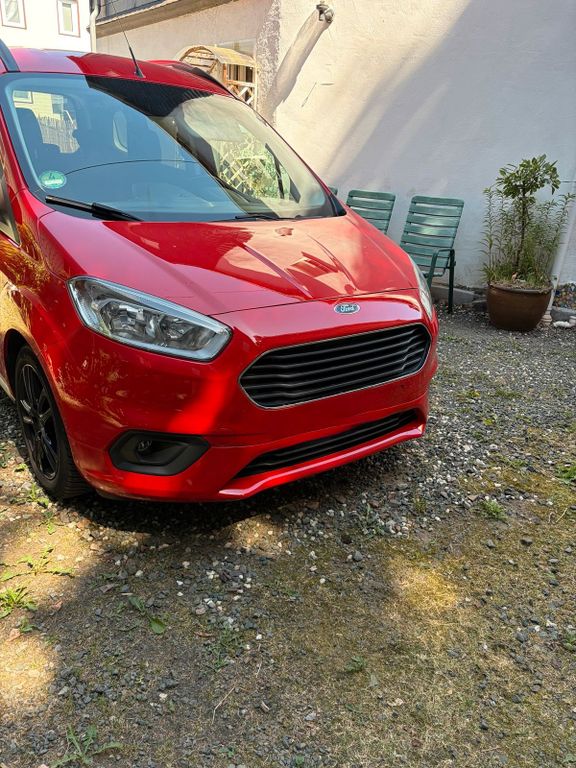 Image of Ford Tourneo Courier