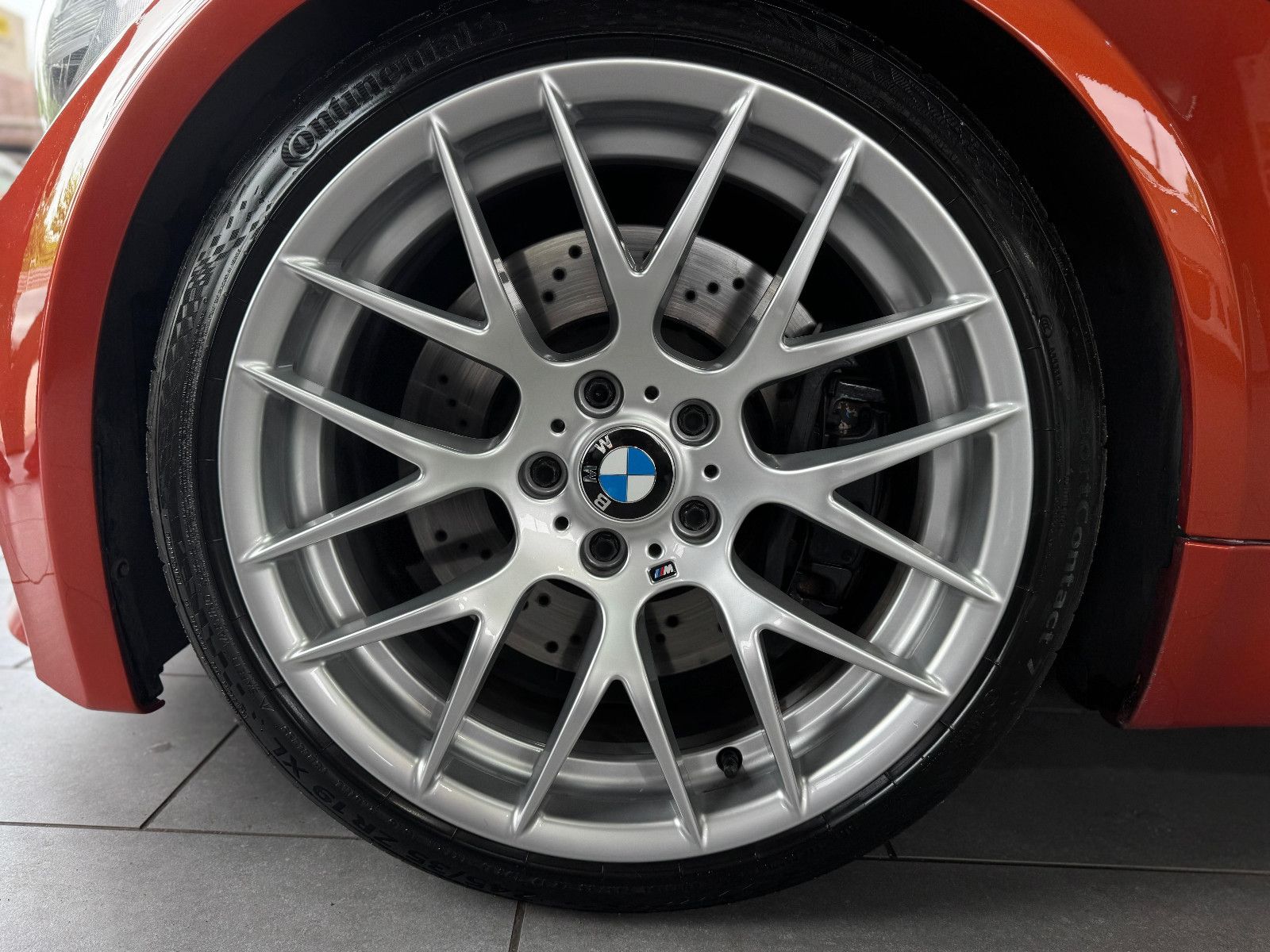 Fahrzeugabbildung BMW 1er M Coupe|H&K|AKRA|PERFORMANCE SITZE|DREXLER|