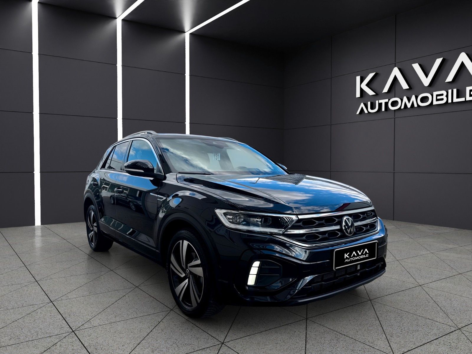 VW T-Roc im Fahrzeugbestand von Kava Automobile