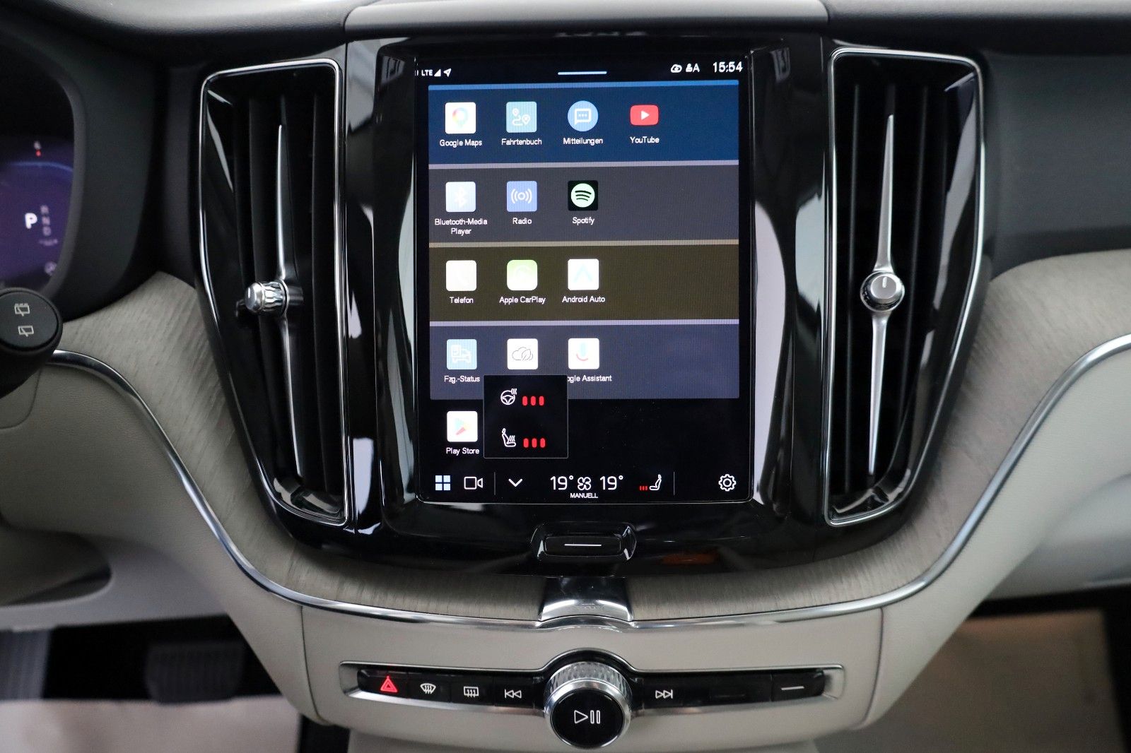 Fahrzeugabbildung Volvo XC60 Core,Leder,Navi,LED,SHx4,CarPlay,Kamera