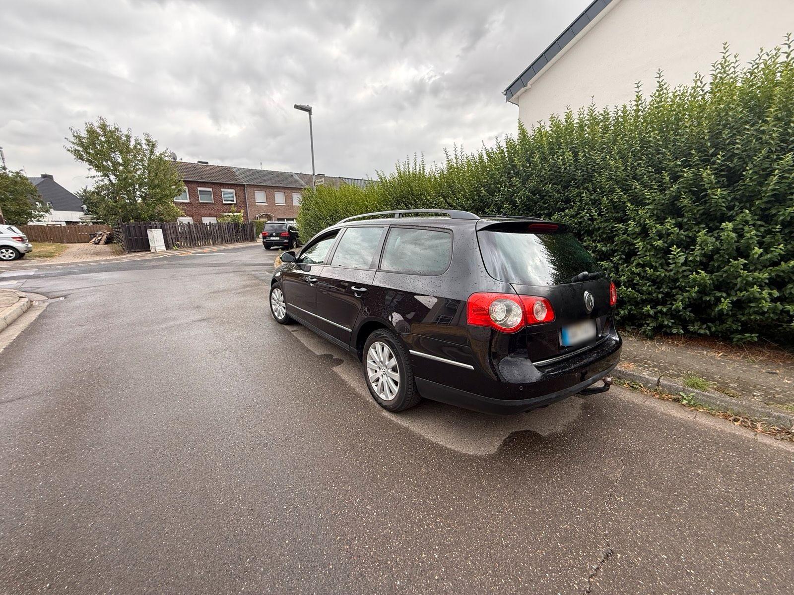 Volkswagen Passat 2007 — rear view
