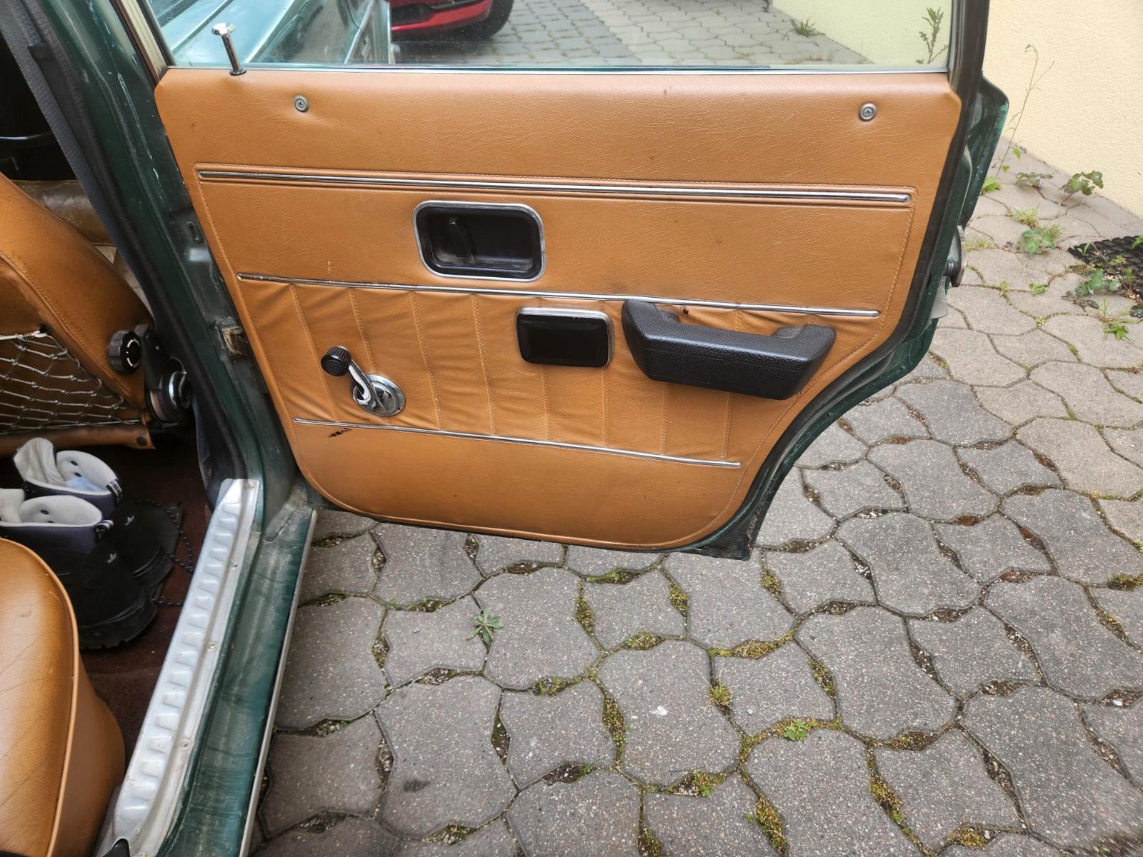 Volvo 164er Automatik mit vieln Teilen 