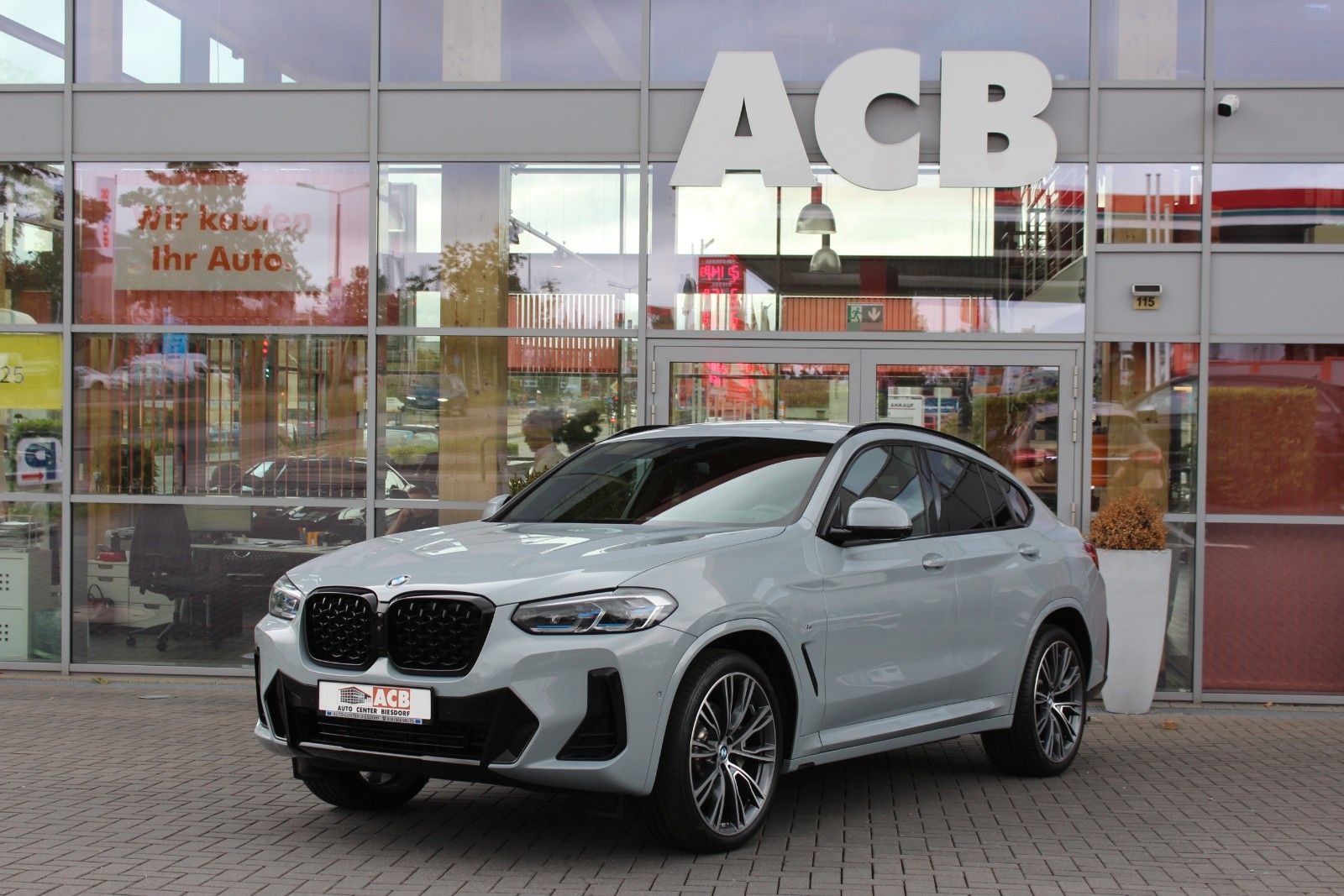 BMW X4 xDr. 30 dA M Sportpaket Laser Stdhzg AHK HuD