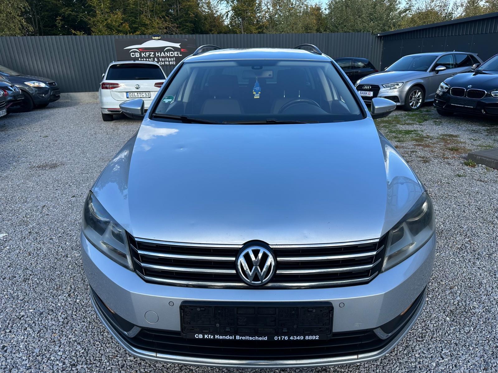 Volkswagen Passat 2011 — photo 8