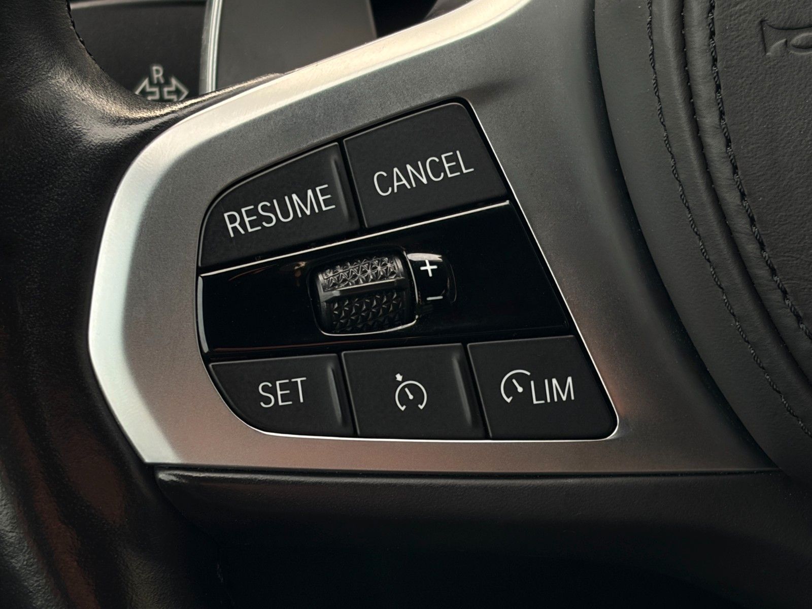 Fahrzeugabbildung BMW 420i Cabrio G23 M Sport Leder Memory CAM HiFi