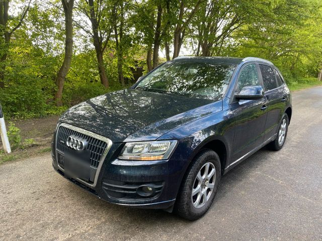 Audi Q5 2.0 TDI Panorama TÜV Navi sehr gep...