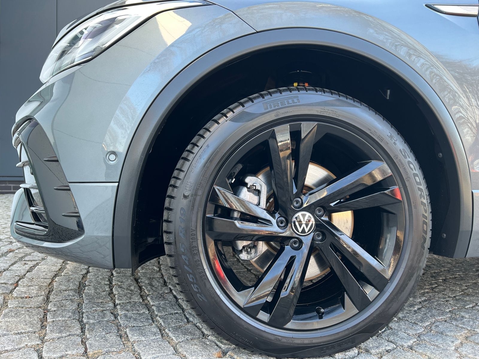 Fahrzeugabbildung Volkswagen Tiguan Allspace R-Line 2.0 TDI DSG 4MOTION *AHK,