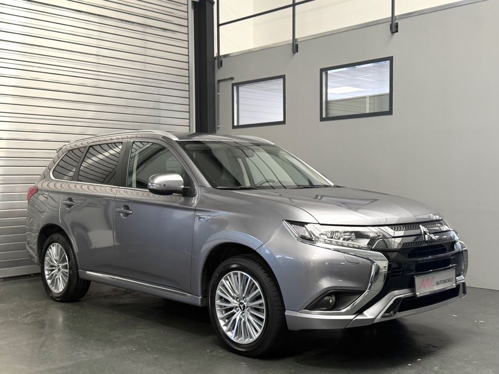 Image of Mitsubishi Outlander