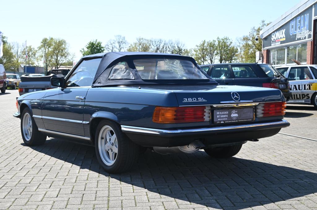 Mercedes-Benz SL 380