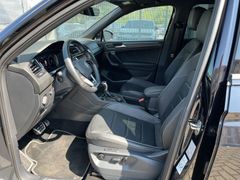 Fahrzeugabbildung Volkswagen Tiguan Allspace 2.0 TDI R-Line 4M LEDER PANO STH