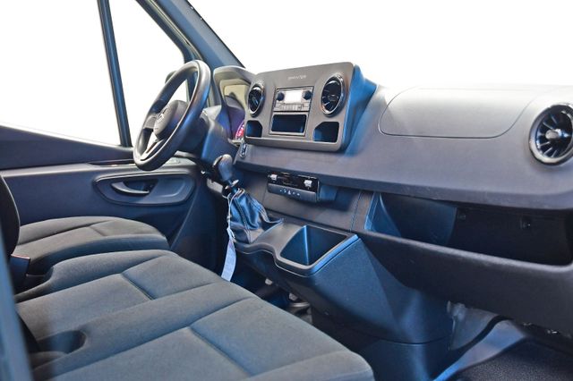 Fahrzeugabbildung Mercedes-Benz Sprinter 214 314 CDI Kasten Klima grau #73T007