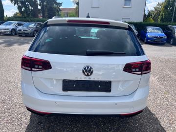 Volkswagen Passat Variant - 8