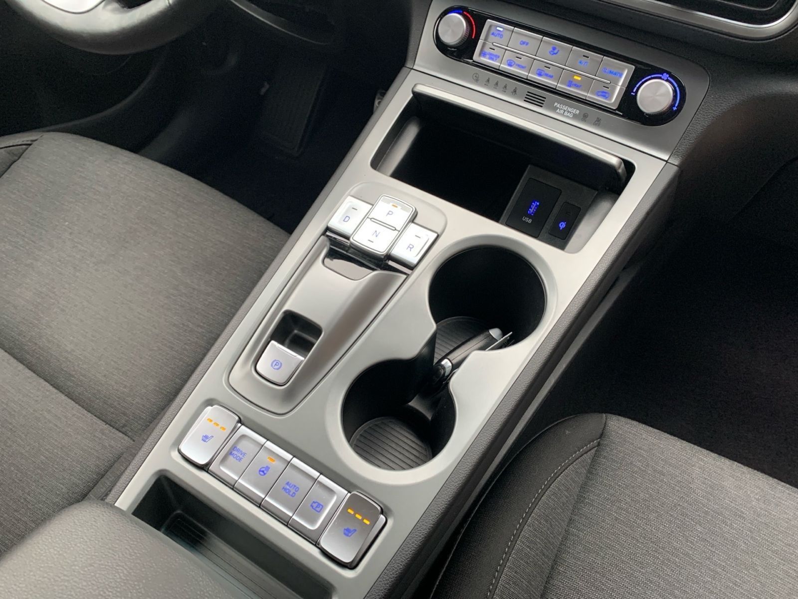 Fahrzeugabbildung Hyundai KONA Trend Elektro 11kW OBC Assi Navi