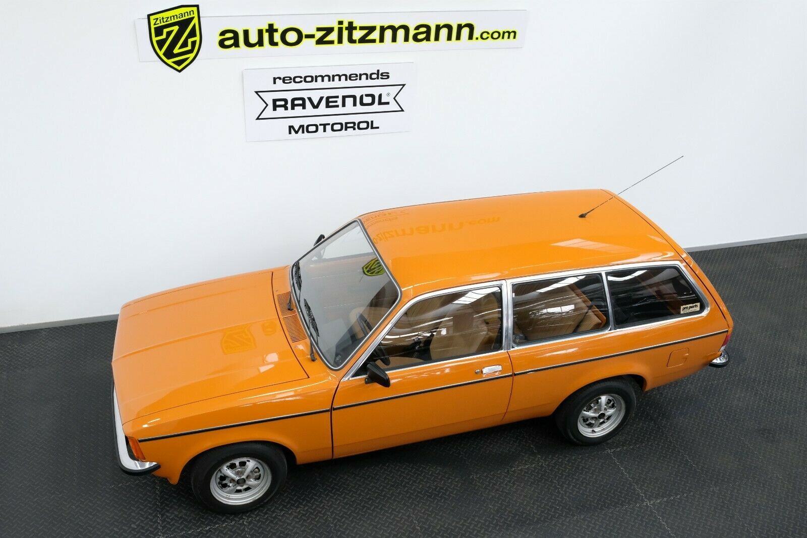 Fahrzeugabbildung Opel Kadett C Caravan 3-Türer OLDTIMER