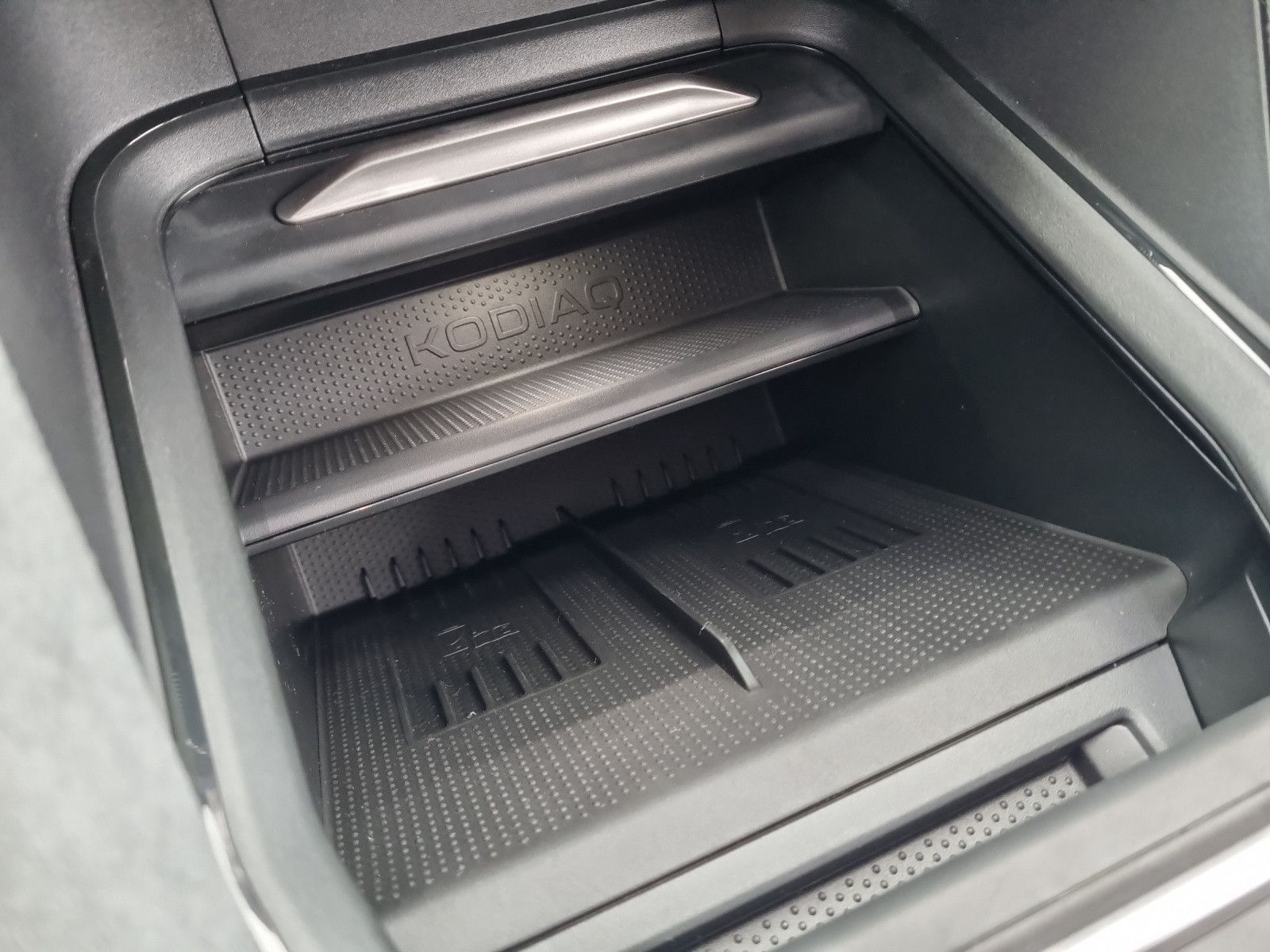 Fahrzeugabbildung SKODA Kodiaq 2.0 TDI 142 kW 4x4 Selection WINTER LOUNG