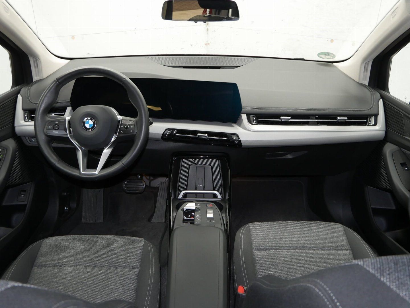 Fahrzeugabbildung BMW 220i |AHK |Aktivsitz |Driving Assistant Plus