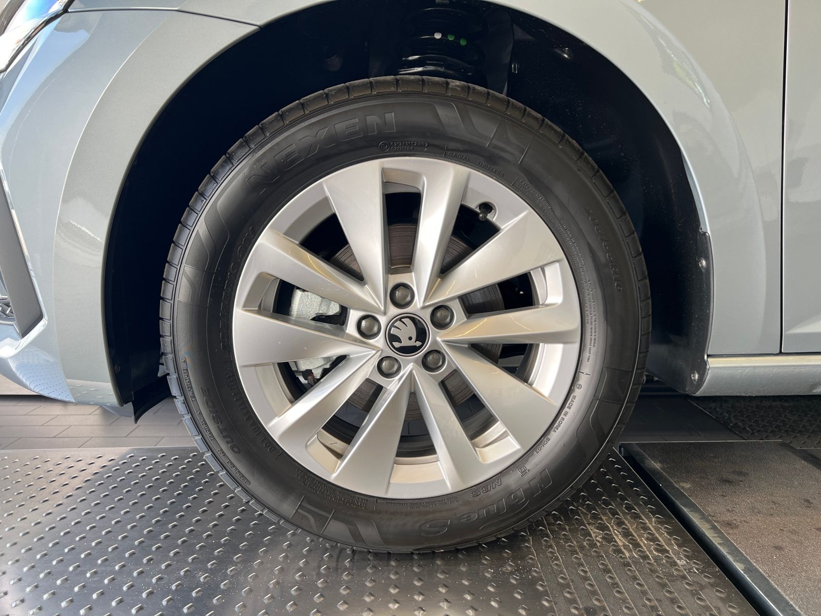 Fahrzeugabbildung SKODA Scala Selection 1.0 TSI DSG *LED, ACC, Kamera, 1