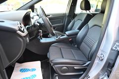 MERCEDES-BENZ B 180 Urban PDC NAVI 35tkm Sitzhz.