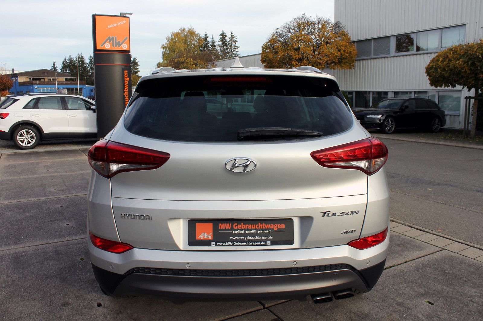Fahrzeugabbildung Hyundai Tucson 1.6 Turbo Premium 4WD LED SHZ AHK KAM BT