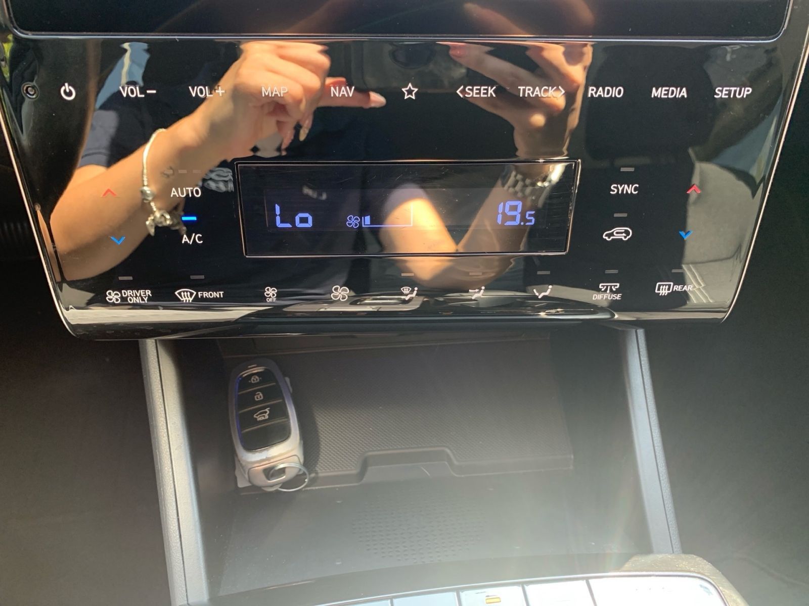 Fahrzeugabbildung Hyundai Tucson 1.6 T-GDI Trend Plug-In Hybrid 4WD 8x Ber