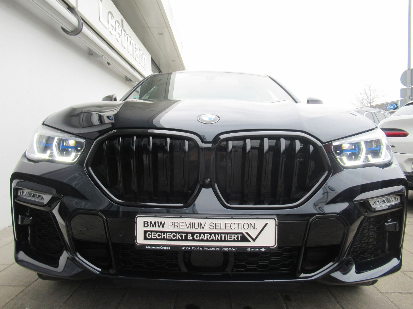 Fahrzeugabbildung BMW X6 M50i AHK/Int-AL/GSD/NighVisn 2 JAHRE GARANTIE