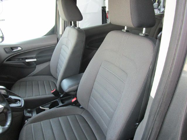 Grand Tourneo Connect Titanium/AHK/Navi/Panodach