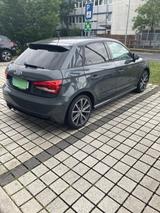 Audi A1 1.8 TFSI S tronic sport Sportback sport - Audi A1 von privat