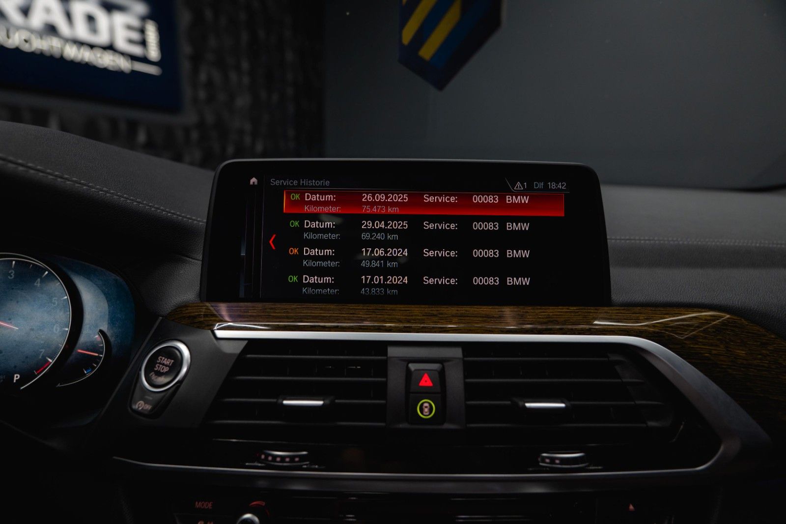 Fahrzeugabbildung BMW X4 M40i M Performance Shadow Line | Pano | LED