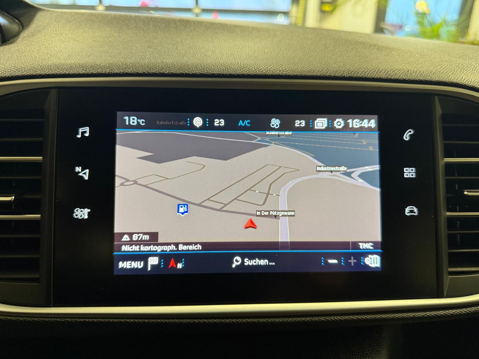 Fahrzeugabbildung Peugeot 308 GT /AHK /NAVI/KAMERA/LEDER/SCHECKHEFT