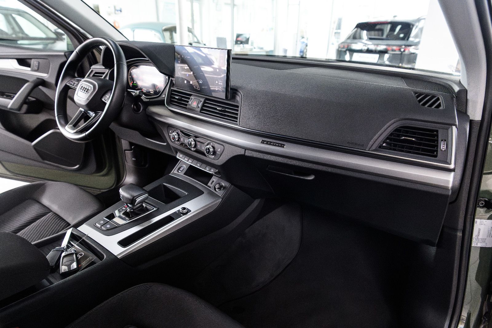 Fahrzeugabbildung Audi Q5 40 TDI quattro S line VIRT/RFK/AHK/SZH