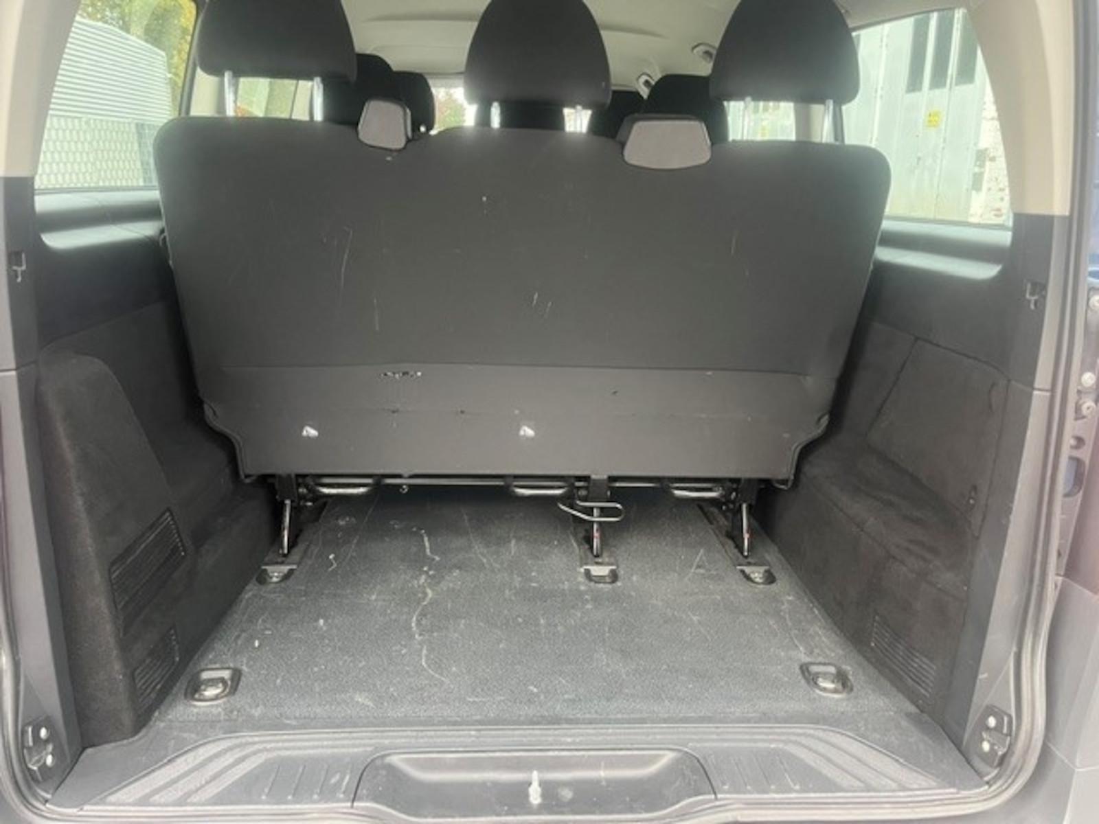 Mercedes-Benz Vito 114 TourerPro,lang,Automatik,8Sitze,Kamera