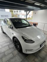 Tesla Model Y Performance  TÜV neu - Tesla Model Y SUV