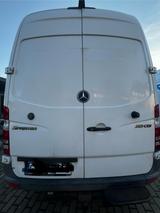 Mercedes-Benz Sprinter 312 CDI - Mercedes-Benz Sprinter mit Diesel-Antrieb: Schwarz