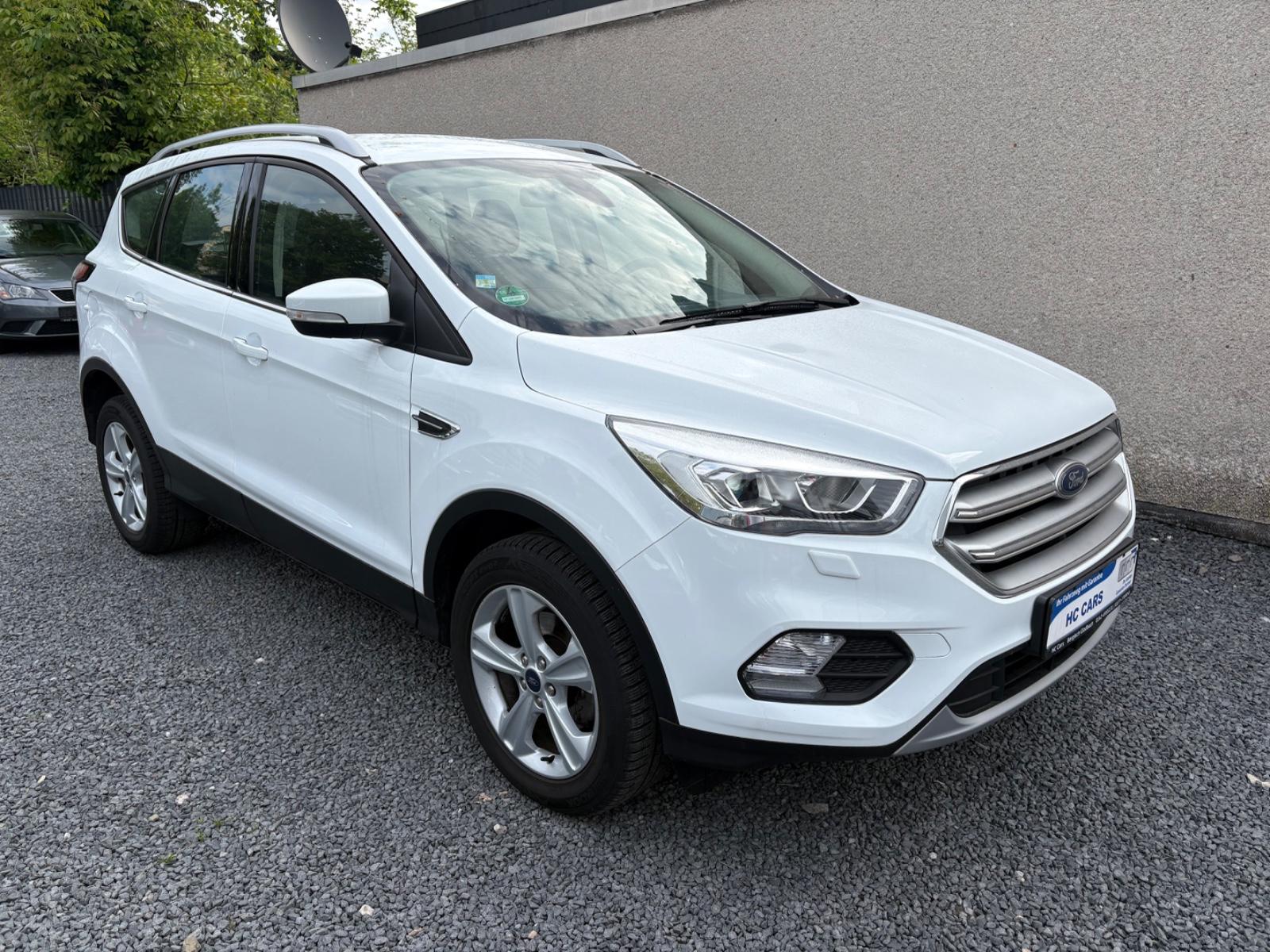 Ford Kuga Cool & Connect-1Hand,Navi,Klimaaut,PDC,Alu,