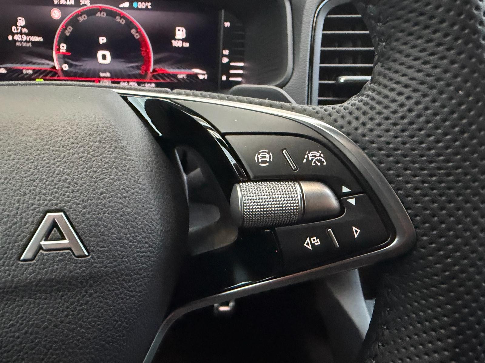 Skoda Karoq Sportline#5J.Gar#Matrix#360°#AHK#Navi#App