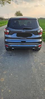 Ford Kuga 1,5 EcoBoost 4x4 134kW Vignale Autom. V... - Ford Kuga von privat