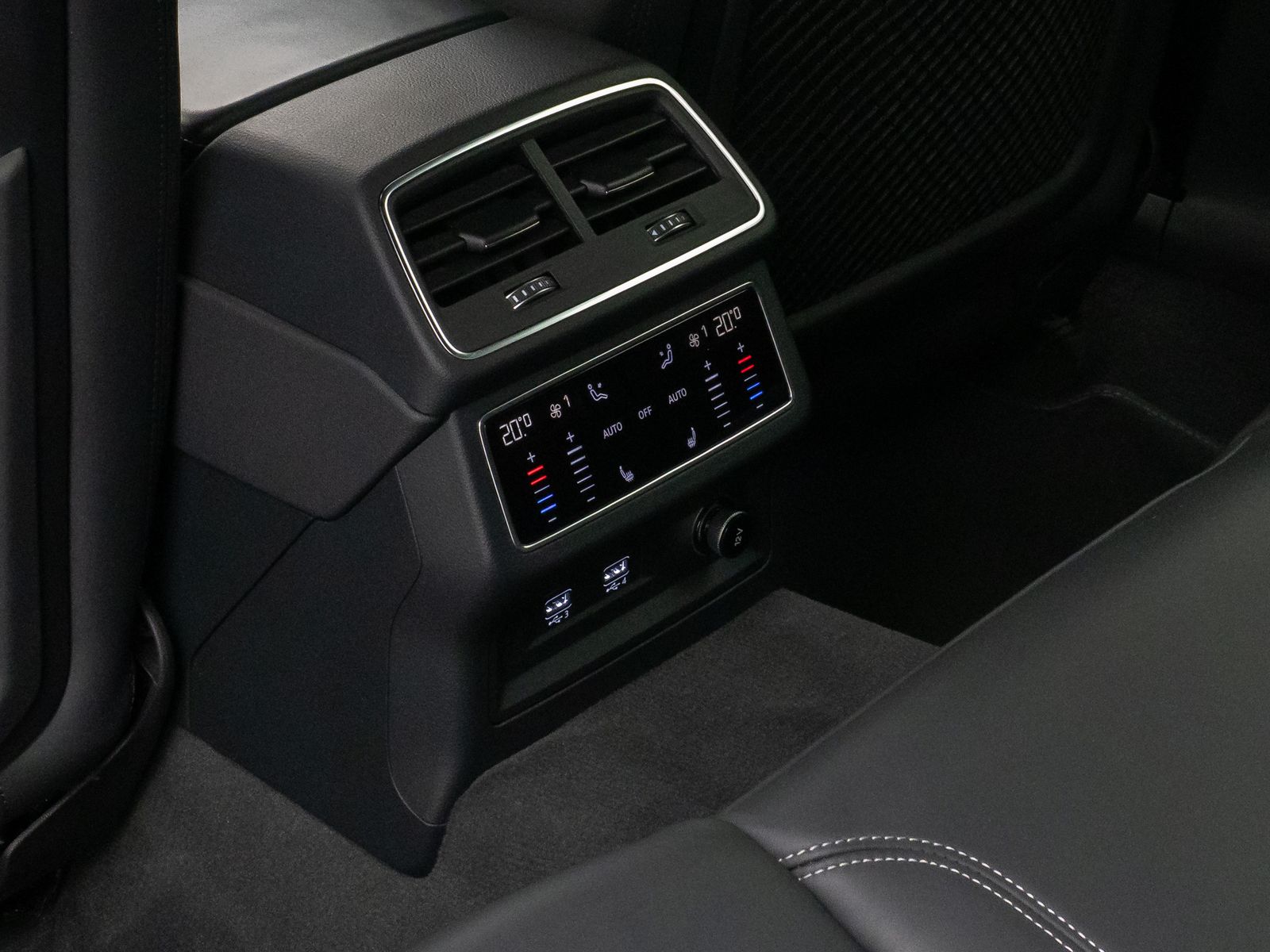 Fahrzeugabbildung Audi A6 Lim. 55 TFSI quattro S-Line + B&O SoftCl HUD