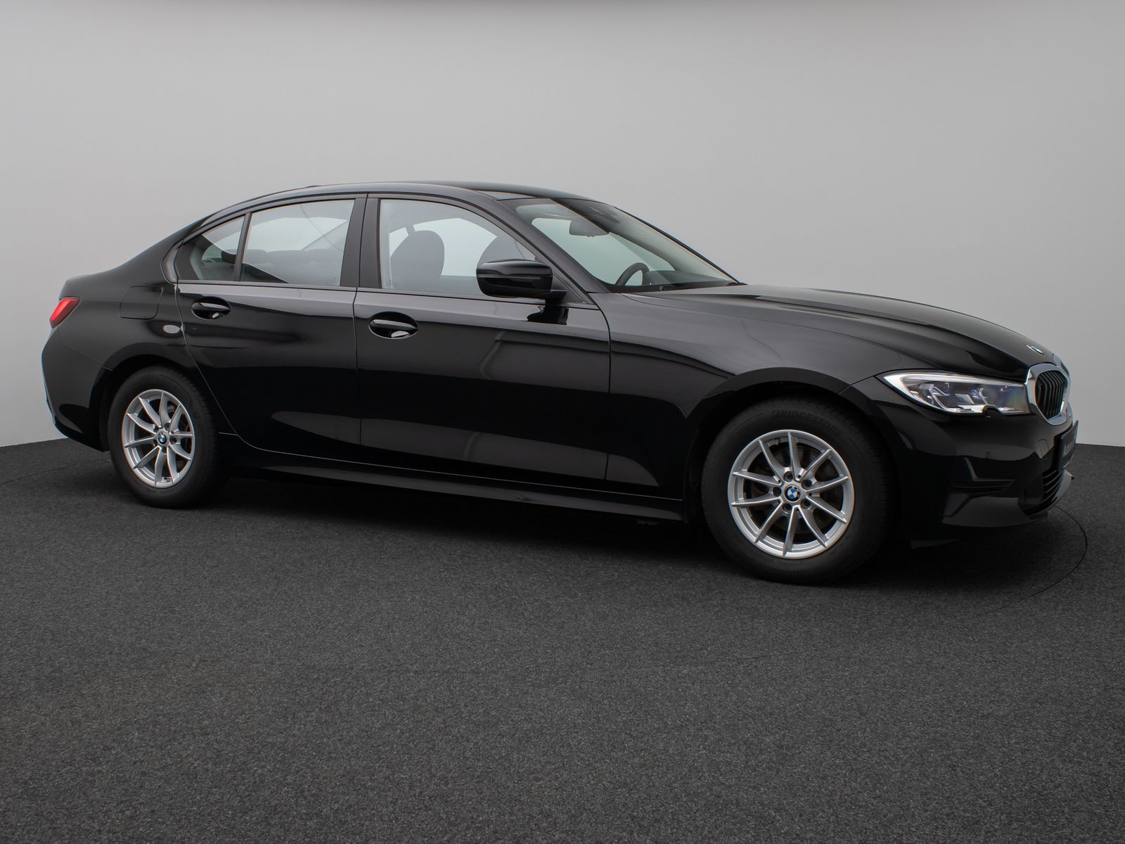 Fahrzeugabbildung BMW 320d Laser HUD DAB HiFi Komfort M Sport Alarm