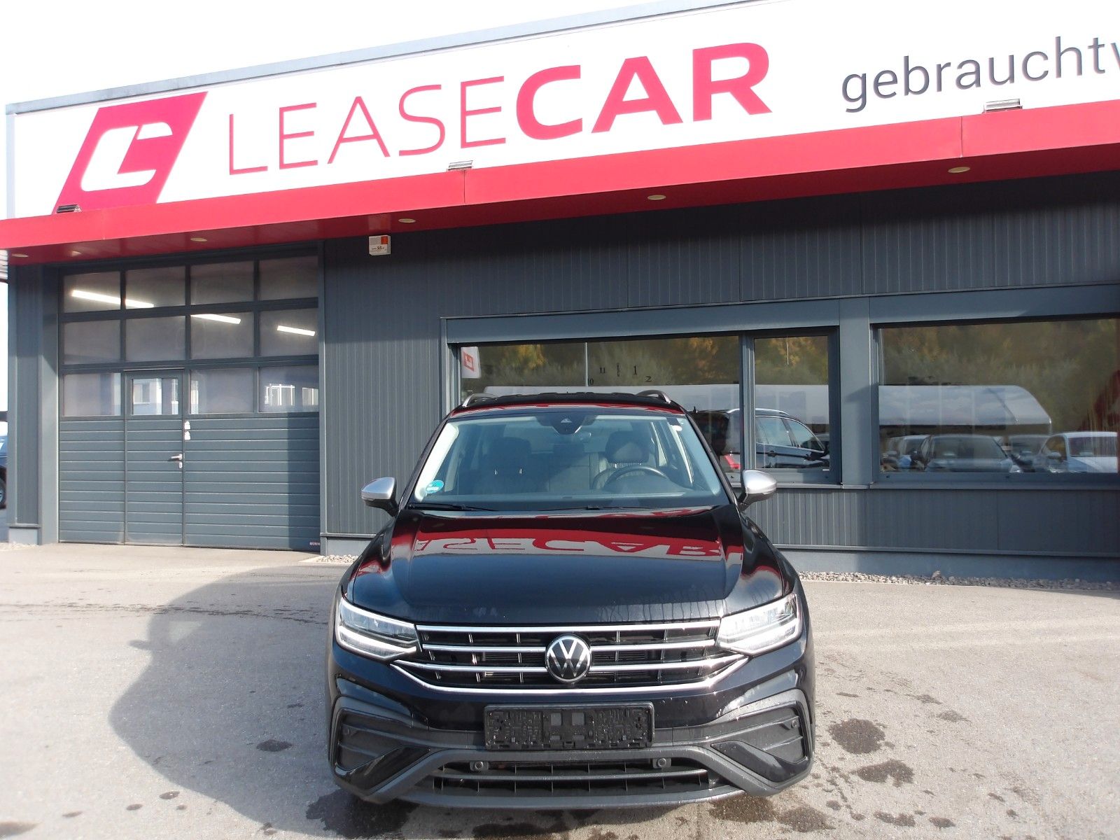 Volkswagen Tiguan Allspace Life *7 SITZE*AHV*EXP. 18990* imagem 2