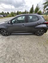 Toyota Yaris 1.5-l-VVT-i Hybrid Team Deutschland - Toyota Yaris mit Benzin-Antrieb: Limousine, Automatik