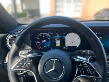 Mercedes-Benz E 200 E T-Modell E 200 d