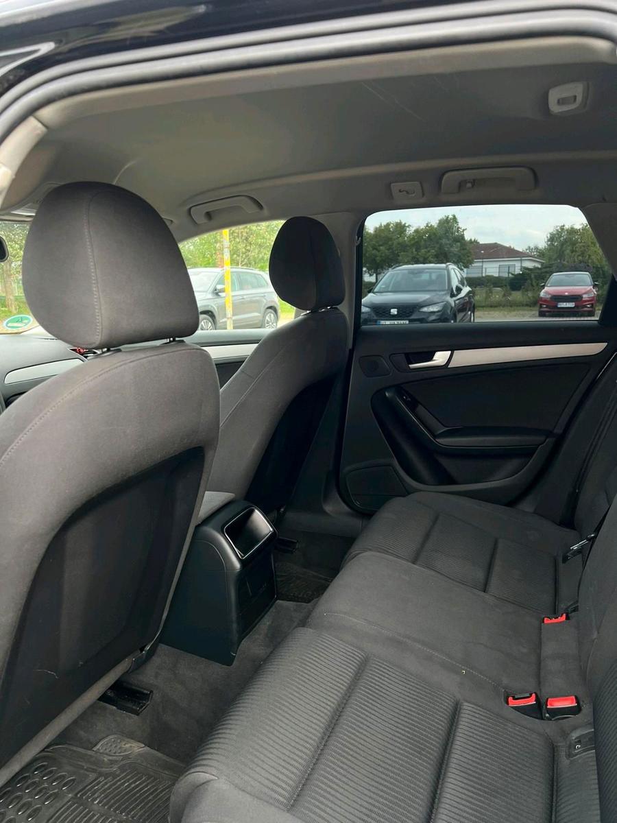 Audi A4 2012 — interior