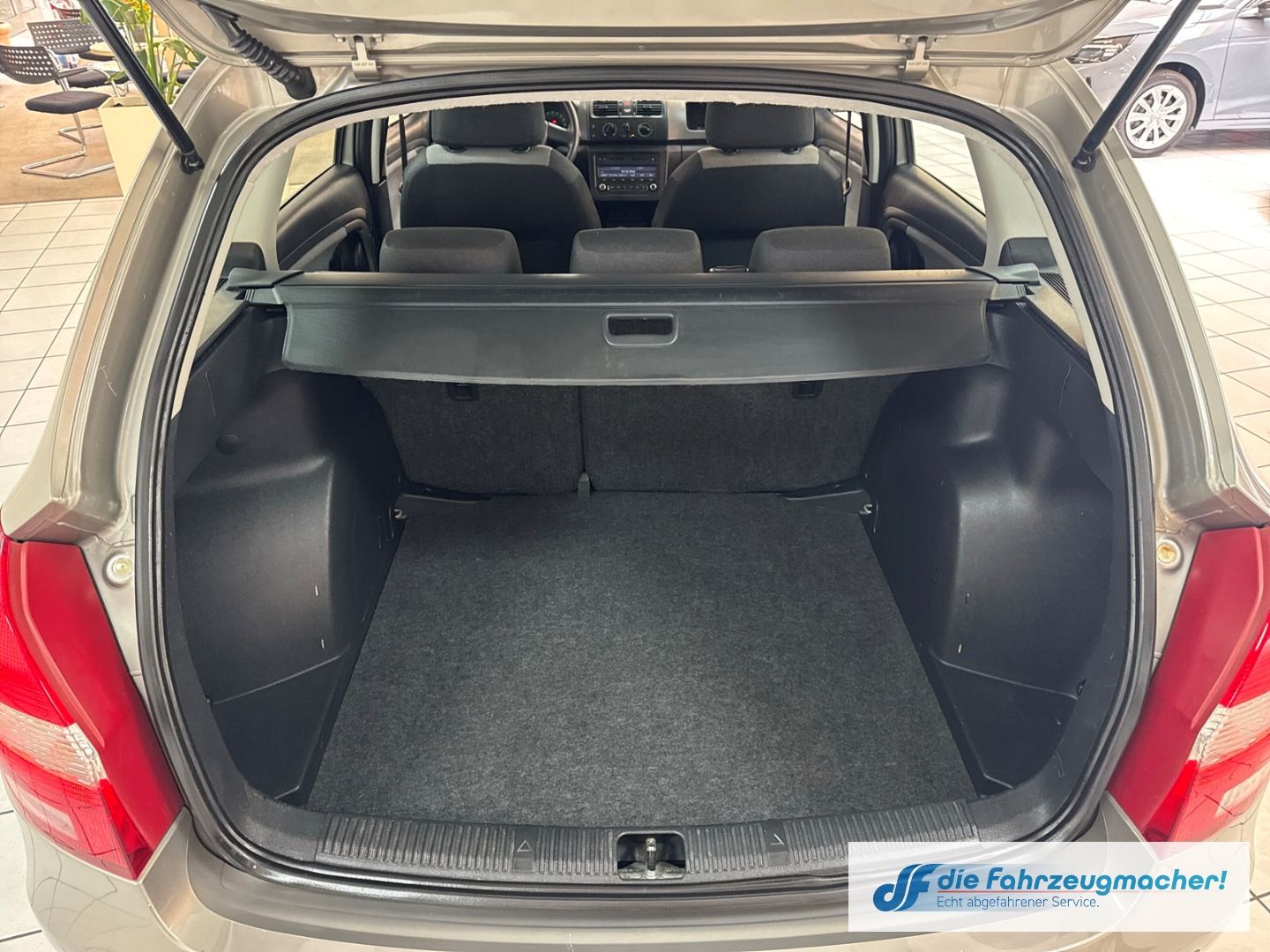 Fahrzeugabbildung SKODA Fabia Combi Cool Edition GA Klima teilb.Rücksb M