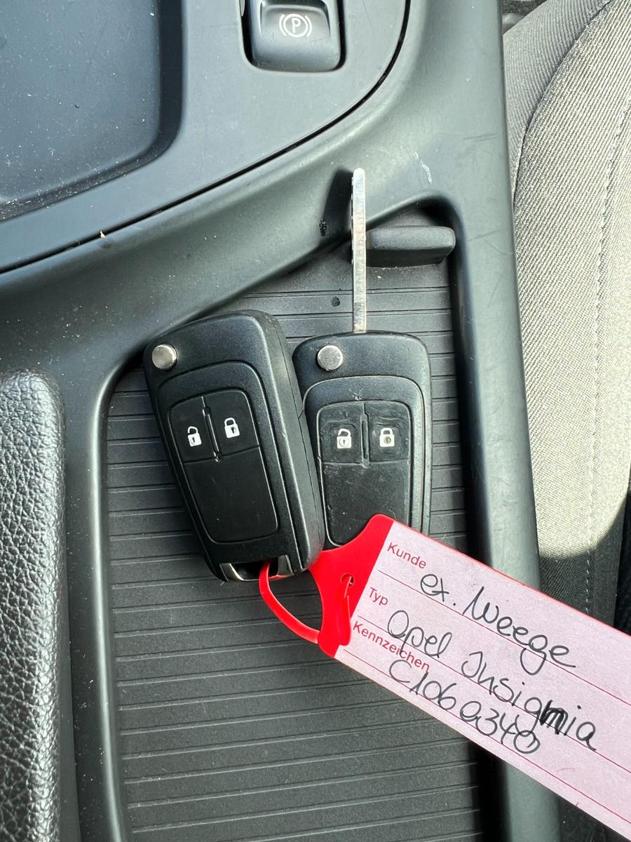 Opel Insignia Tüv, INSP. Neu AHK Alu PDC Scheck. H Vo