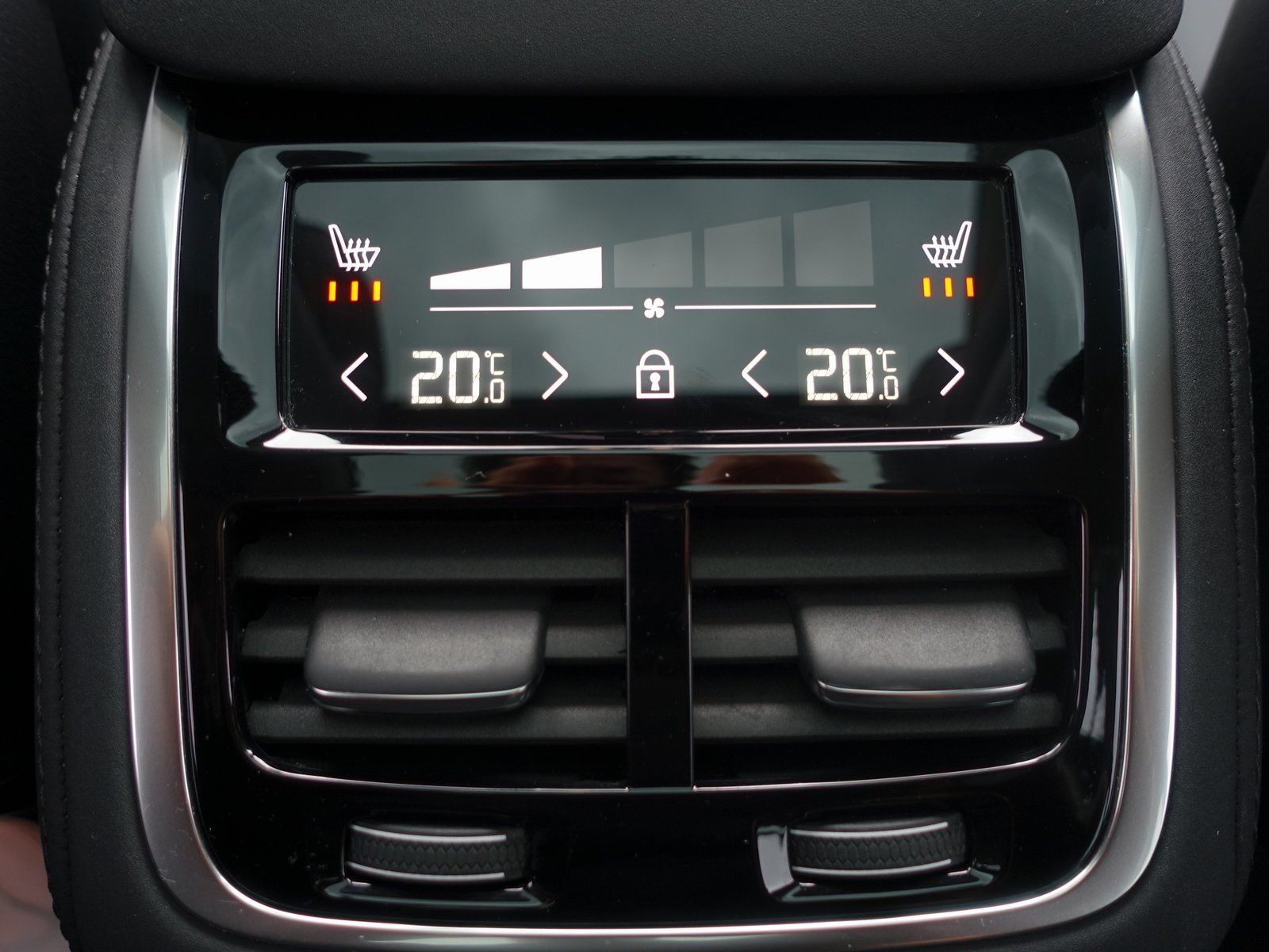 Volvo XC90 Ultra T8 AWD Plug-in Hybrid HUD H&K PANO foto 14