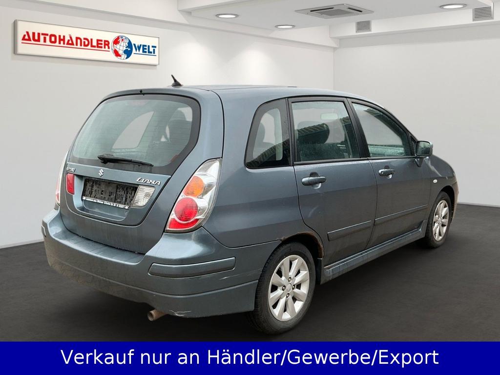 Suzuki Liana