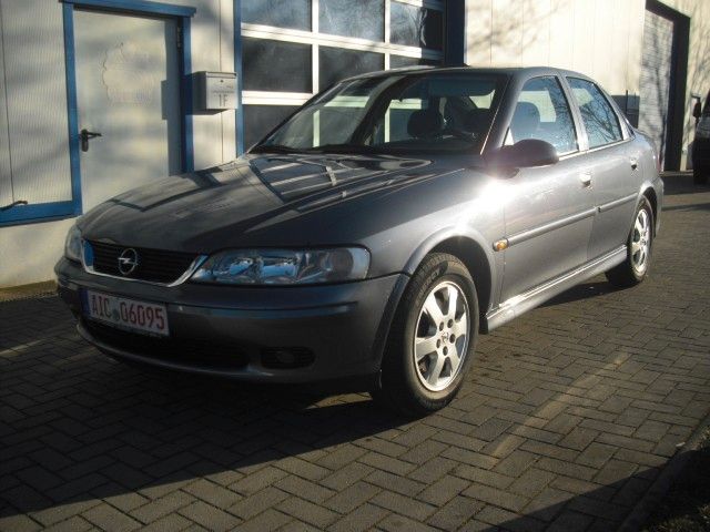 Opel Vectra 1.8 16V sehr schön/1.Hand/TÜV neu