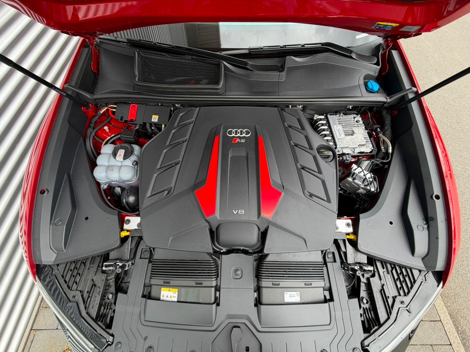 Audi RSQ8 - Bild 8