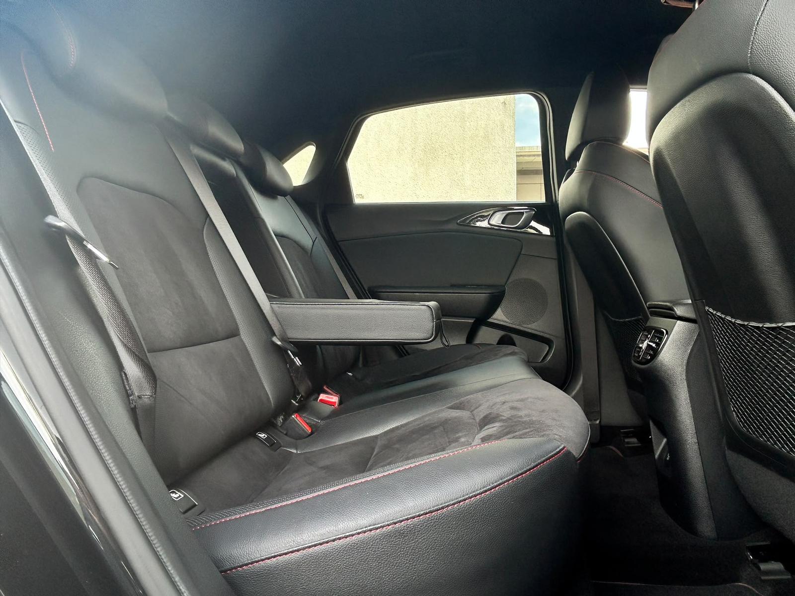 Kia Ceed GT 2.HD|AKPRAPOVIC|4xSHZ|KAMERA|18"|DIGITAL