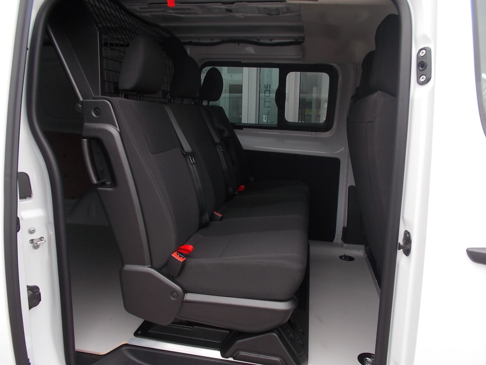 Fahrzeugabbildung Fiat Scudo Flexcab 2.0 BlueHDi L3 Lang 6 Sitze